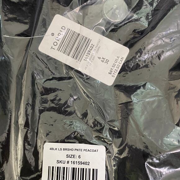 Torrid NWT Peacoat Lightweight Ponte Black Double Breasted Max Stretch Size 6X - Picture 11 of 11